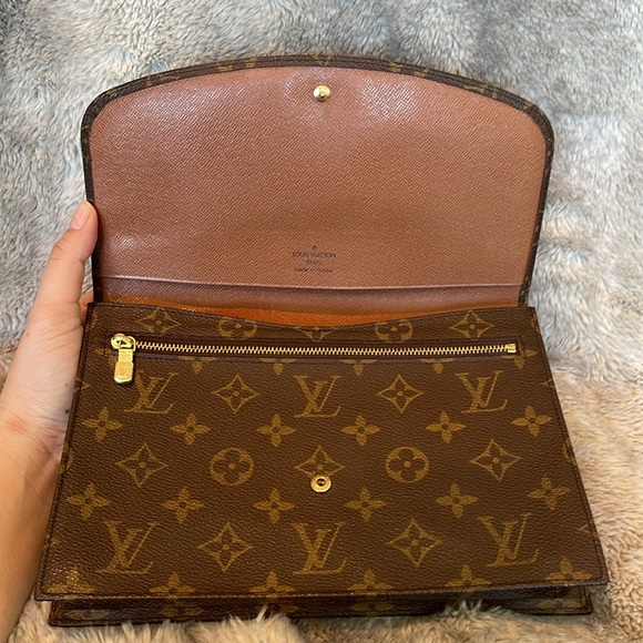 ❤️SOLD❤️ Authentic Louis Vuitton Rabat 23 Clutch in Monogram - Picture 7 of 16